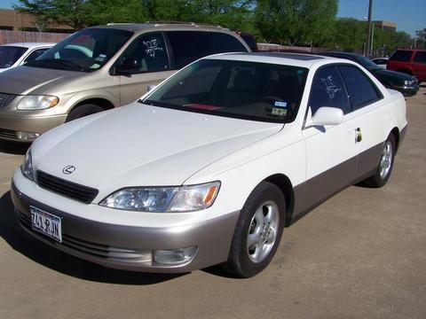 Lexus ES 300 1997 photo 2
