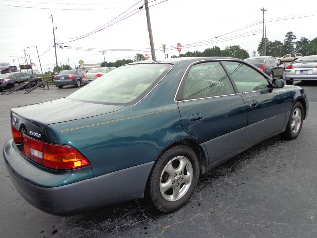 Lexus ES 300 1997 photo 3