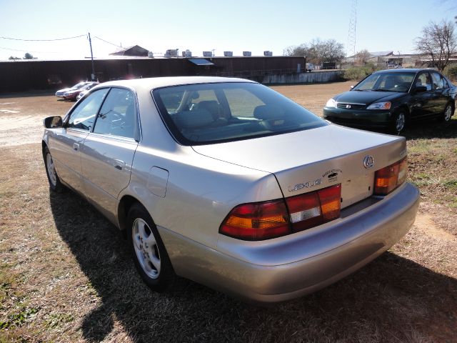 Lexus ES 300 1998 photo 3