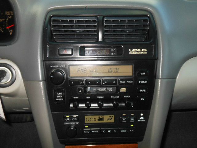 Lexus ES 300 1998 photo 4