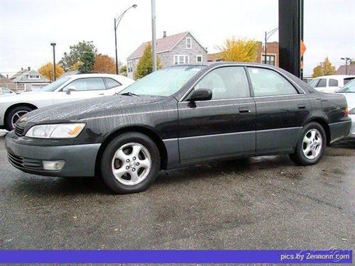 Lexus ES 300 1998 photo 2