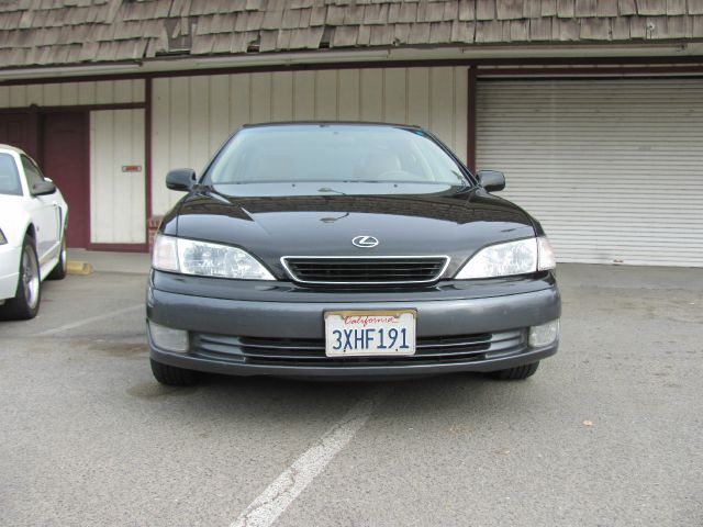 Lexus ES 300 1998 photo 4