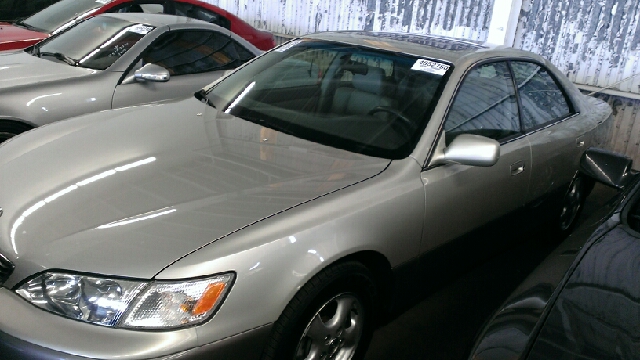Lexus ES 300 1998 photo 1
