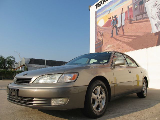 Lexus ES 300 1999 photo 4