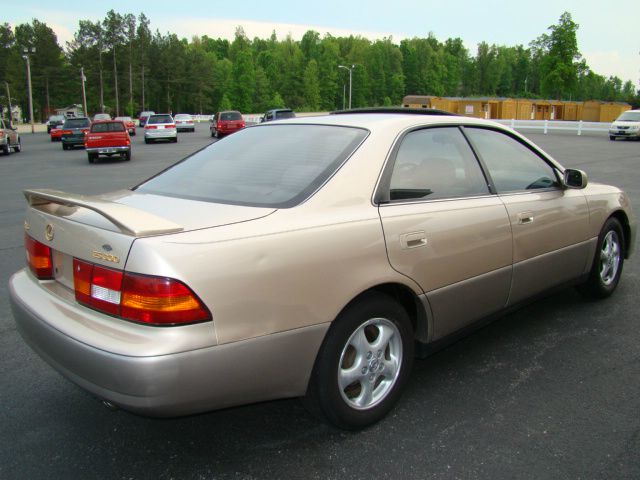 Lexus ES 300 1999 photo 1
