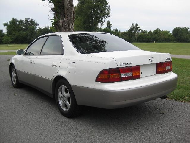 Lexus ES 300 1999 photo 4