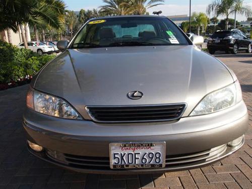 Lexus ES 300 1999 photo 1