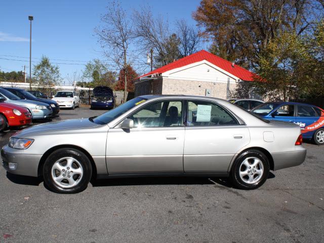 Lexus ES 300 1999 photo 1