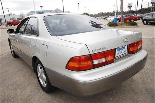 Lexus ES 300 1999 photo 3
