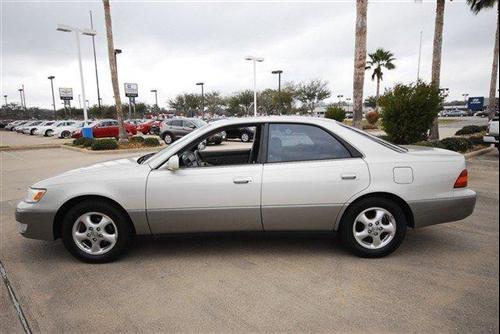 Lexus ES 300 1999 photo 4