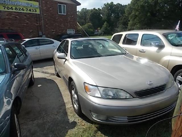Lexus ES 300 1999 photo 3
