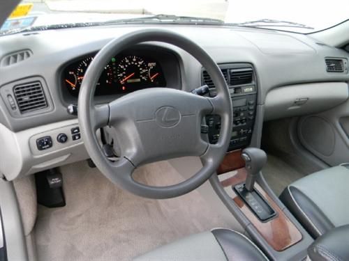 Lexus ES 300 1999 photo 3