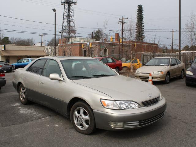 Lexus ES 300 1999 photo 1