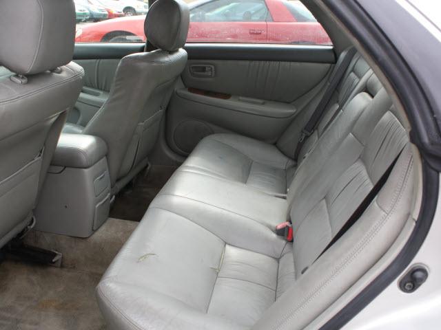 Lexus ES 300 1999 photo 3