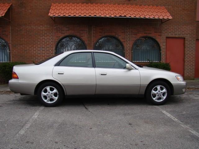 Lexus ES 300 1999 photo 1