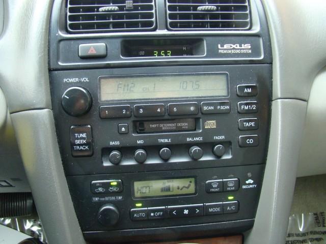 Lexus ES 300 1999 photo 3