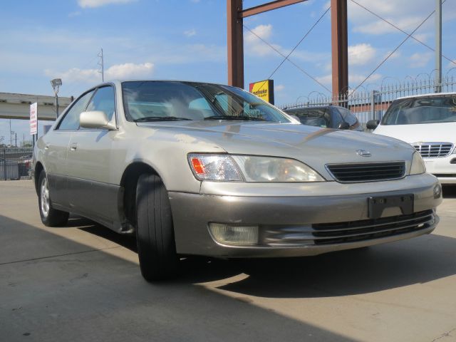 Lexus ES 300 1999 photo 3