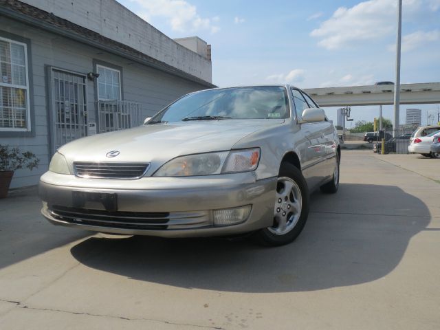Lexus ES 300 1999 photo 8