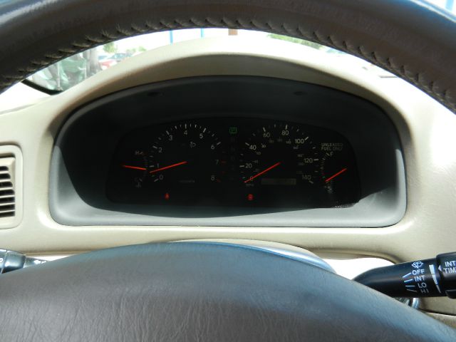 Lexus ES 300 2000 photo 2