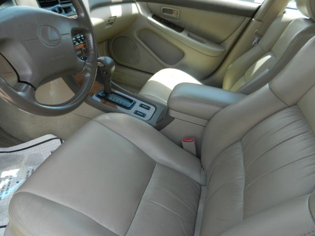 Lexus ES 300 2000 photo 9