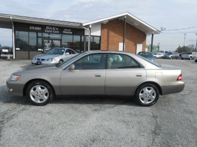 Lexus ES 300 2000 photo 2