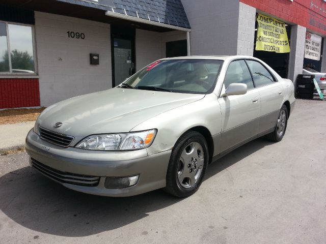 Lexus ES 300 2001 photo 2