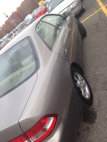 Lexus ES 300 2001 photo 2