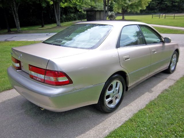 Lexus ES 300 2001 photo 1