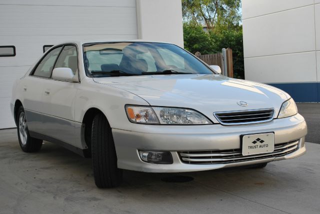 Lexus ES 300 2001 photo 4