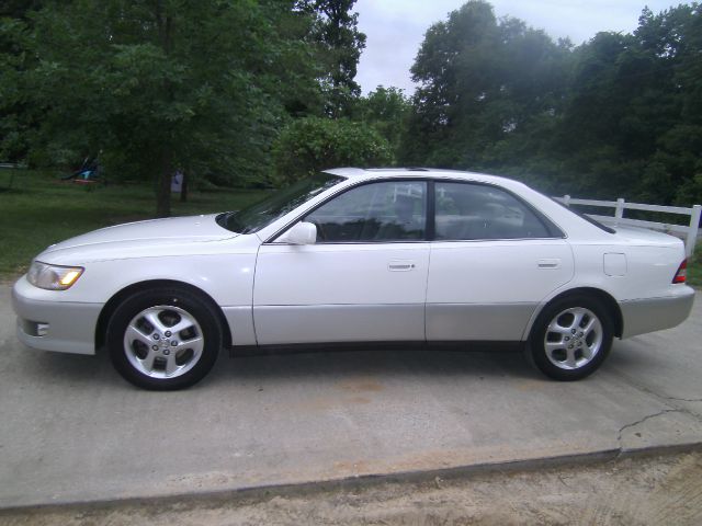 Lexus ES 300 2001 photo 14