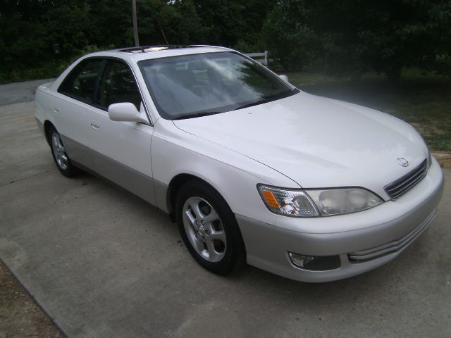 Lexus ES 300 2001 photo 2