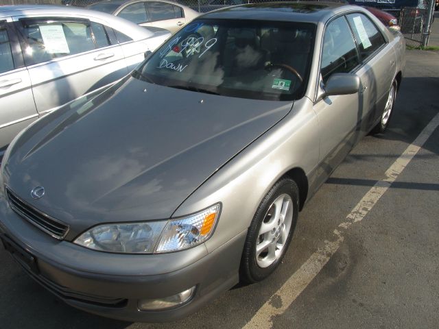 Lexus ES 300 2001 photo 2