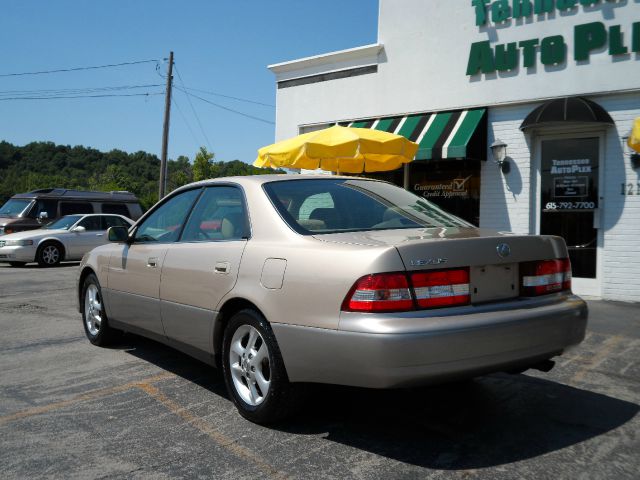 Lexus ES 300 2001 photo 3