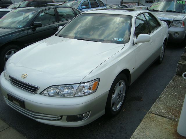 Lexus ES 300 2001 photo 2