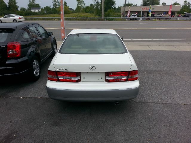Lexus ES 300 2001 photo 2