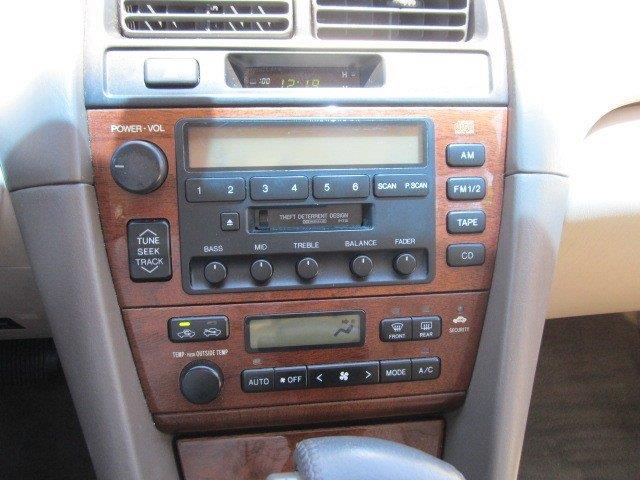 Lexus ES 300 2001 photo 12