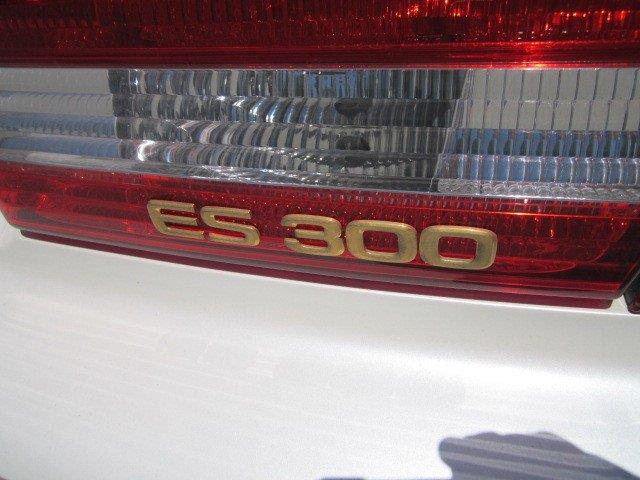 Lexus ES 300 2001 photo 15