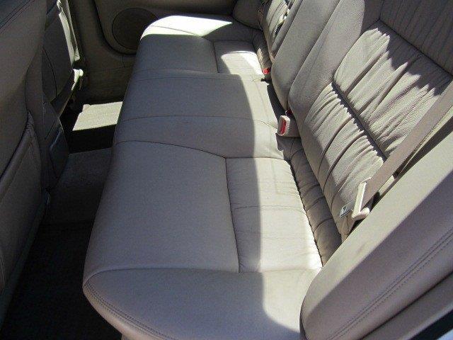 Lexus ES 300 2001 photo 16