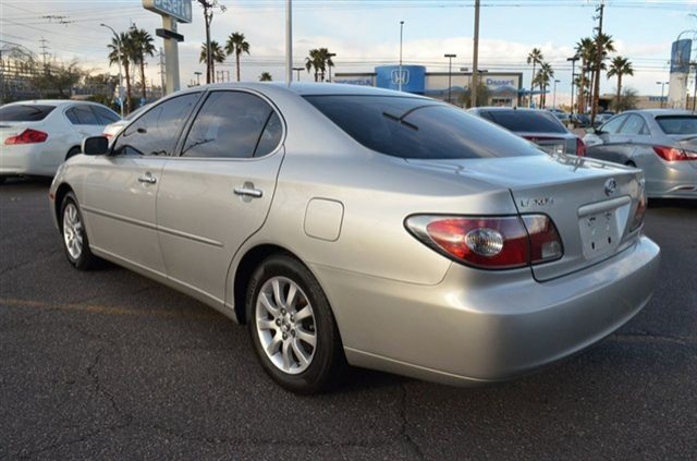 Lexus ES 300 2002 photo 2