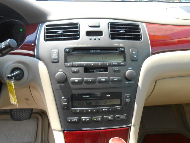 Lexus ES 300 2002 photo 2