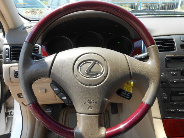 Lexus ES 300 2002 photo 4