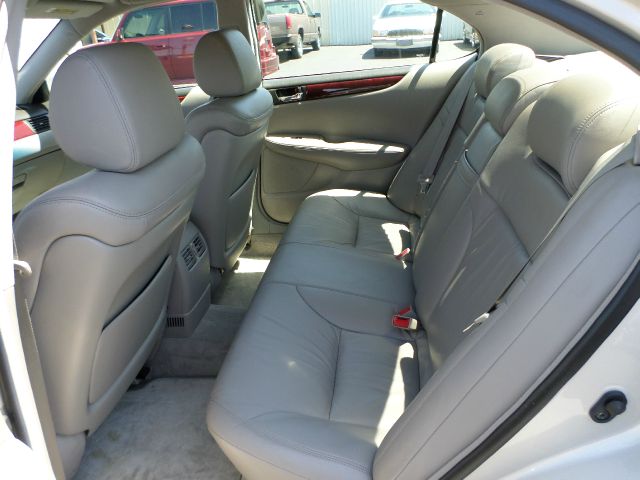 Lexus ES 300 2002 photo 14