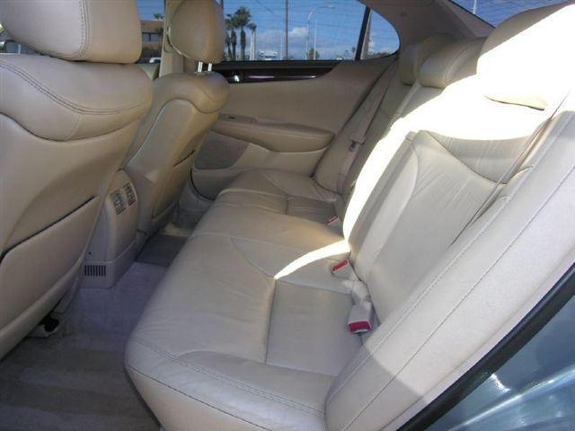 Lexus ES 300 2003 photo 4