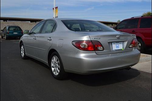 Lexus ES 300 2003 photo 2