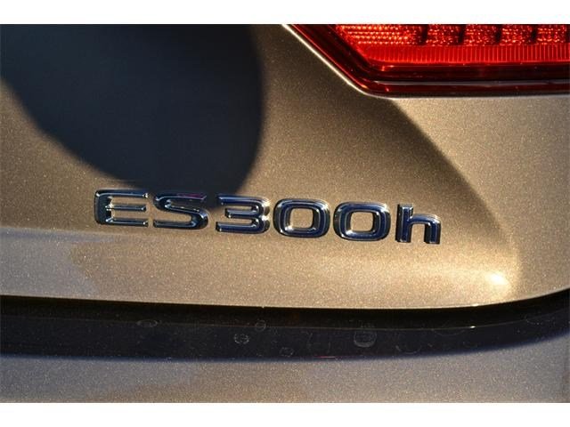 Lexus ES 300h 2013 photo 3