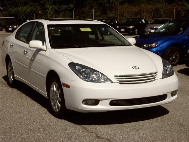 Lexus ES 330 Base Sedan