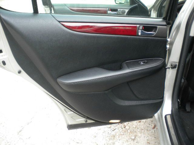 Lexus ES 330 2004 photo 2