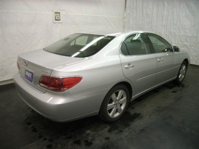 Lexus ES 330 2005 photo 2
