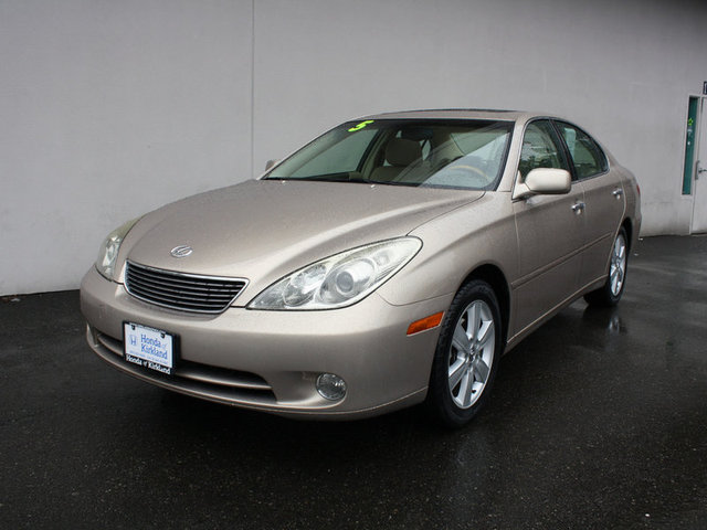 Lexus ES 330 Base Unspecified