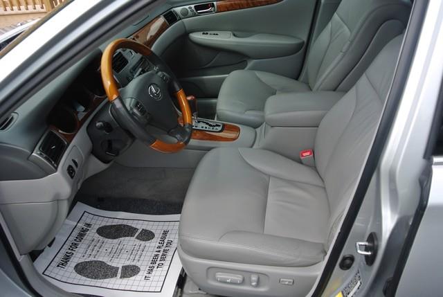 Lexus ES 330 2005 photo 2
